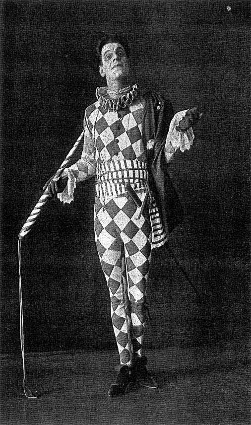 Moissi_as_Arlecchino.jpg